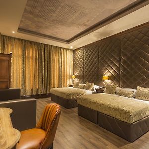 Luxury Room Sleeping 5